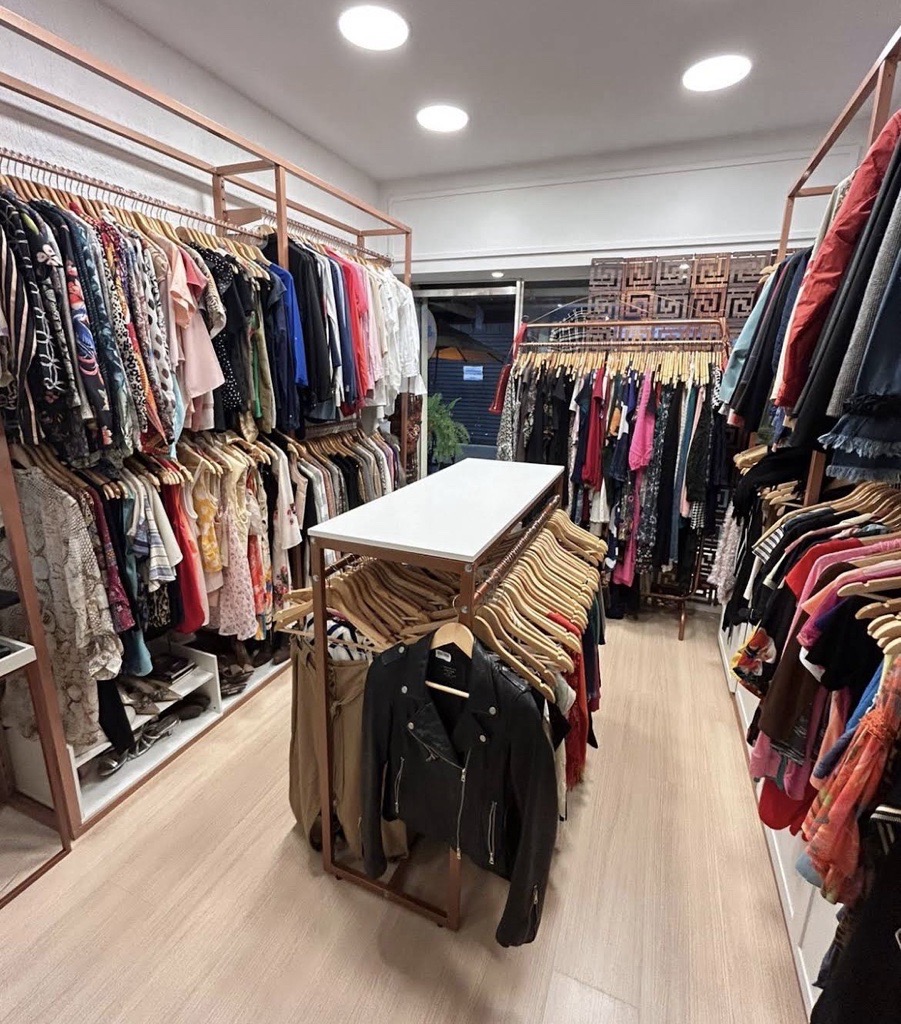 Interior Arandela Brechó